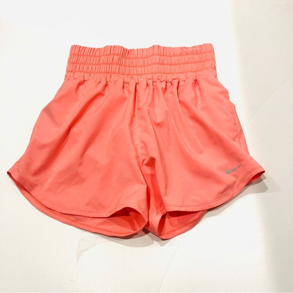 NIKE One Dri-FIT Ultra high-Waisted 3 Brief Lined Shorts DX6642-611 Size M - Picture 8 of 11